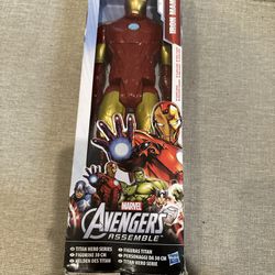 Iron Man Marvel Avengers Assemble Titan Hero Series Hasbro 12" Action Figure 
