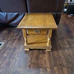 Set Of 2 Wood Side Tables
