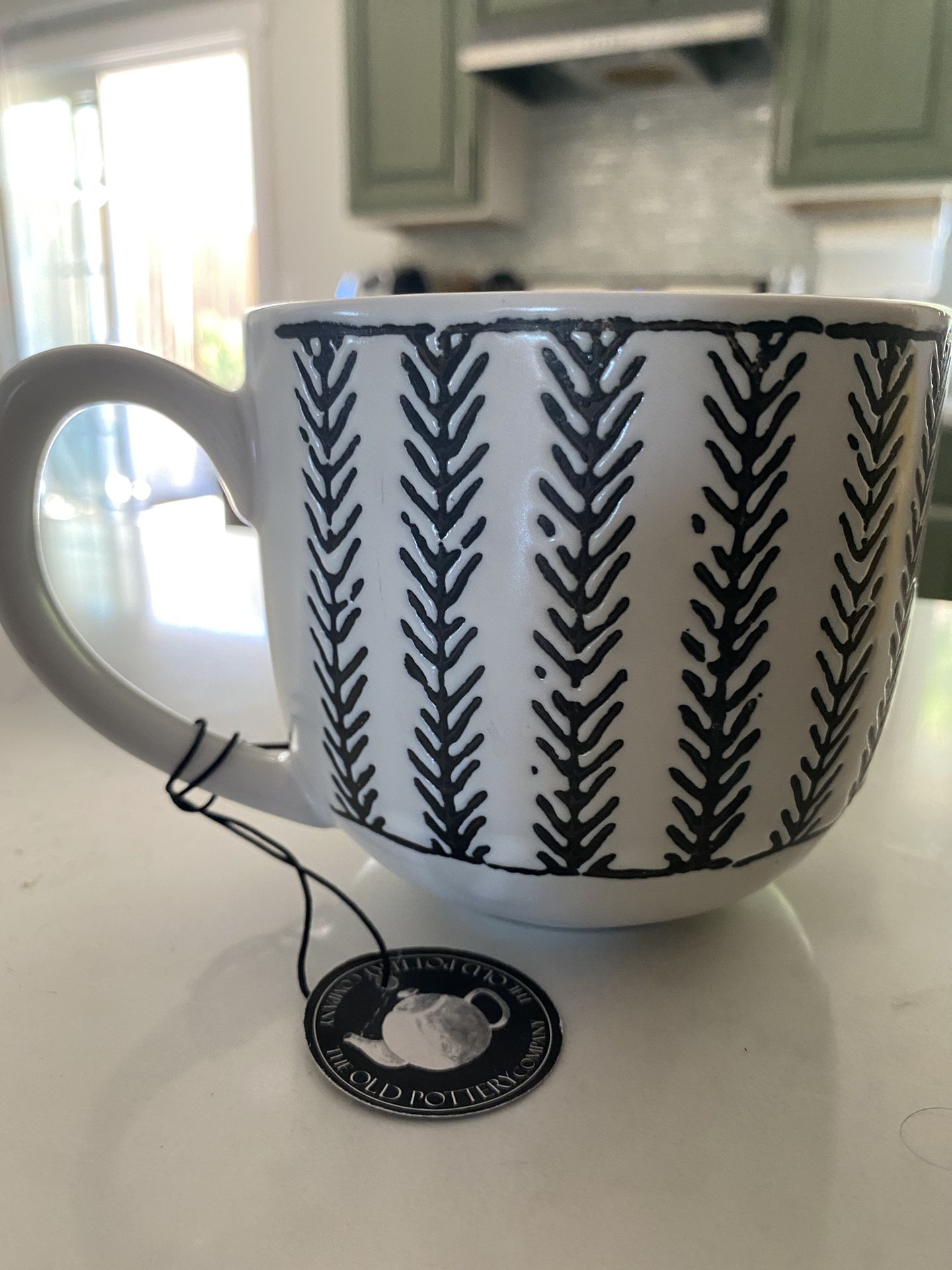 Black & White Coffee Mug Large 16 oz Old Pottery Company