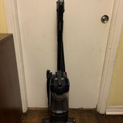 Shark Duo Clean Vacuum Cleaner