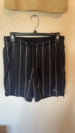 Jordan bball shorts black w/ white stripes size x-small