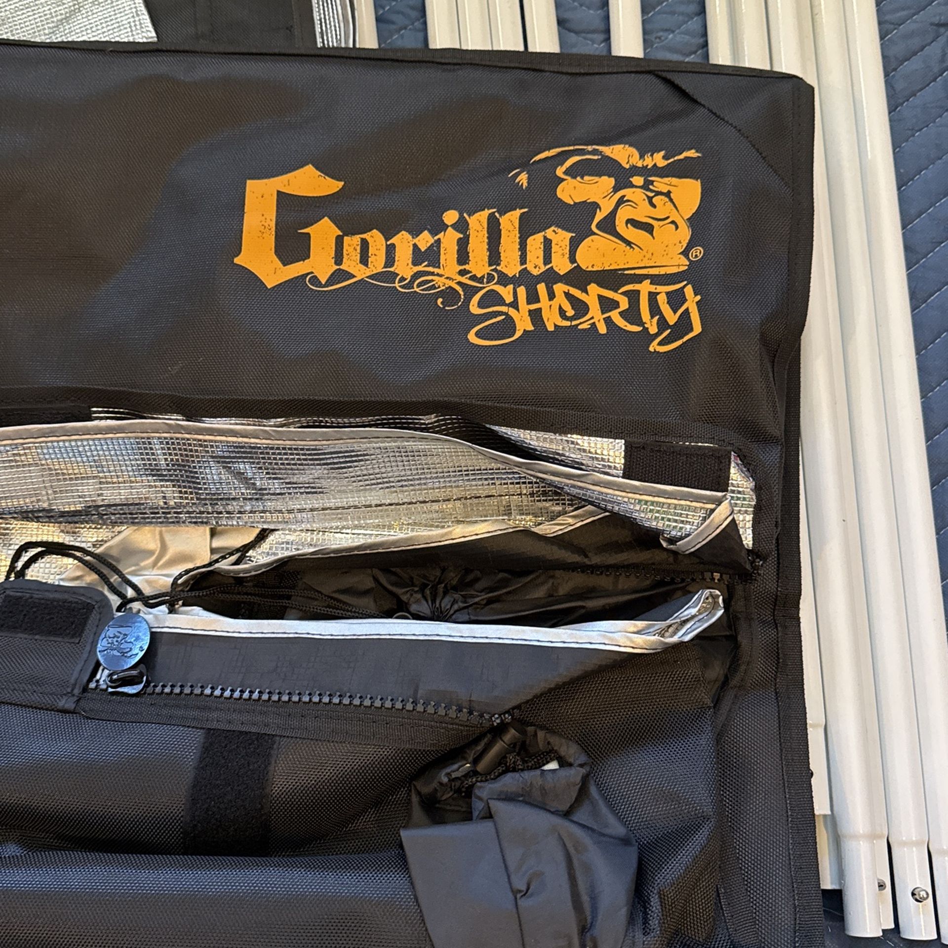 Gorilla shorty Indoor Grow Tent