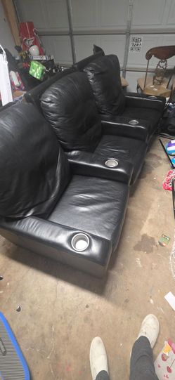 Theatre recliners