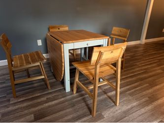 table and chairs set, excellent condition