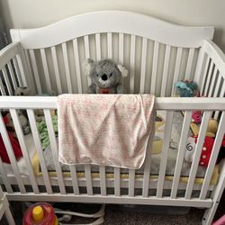 Baby Crib And Changing Table 