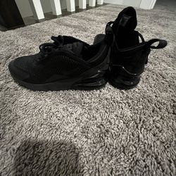 Brand New Never Worn Nike Air Max