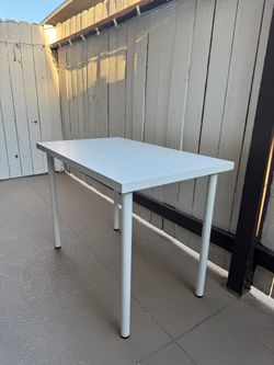 IKEA LINNMON / ADILS Table – White