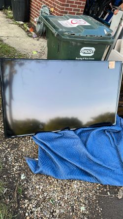 60" SAMSUNG TV (not Smart)
