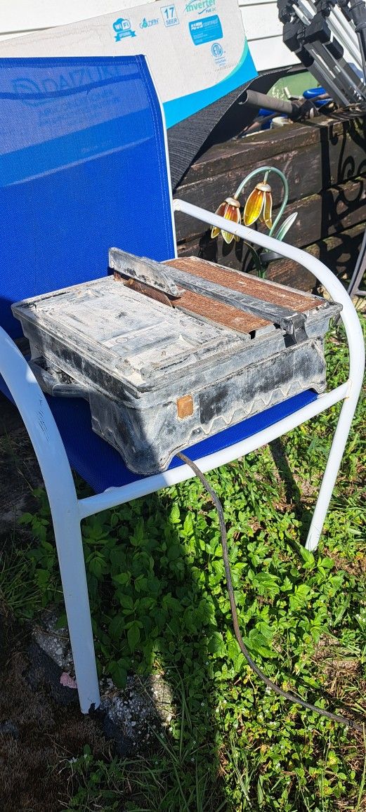 Tile cutter and masonry wet or dry.