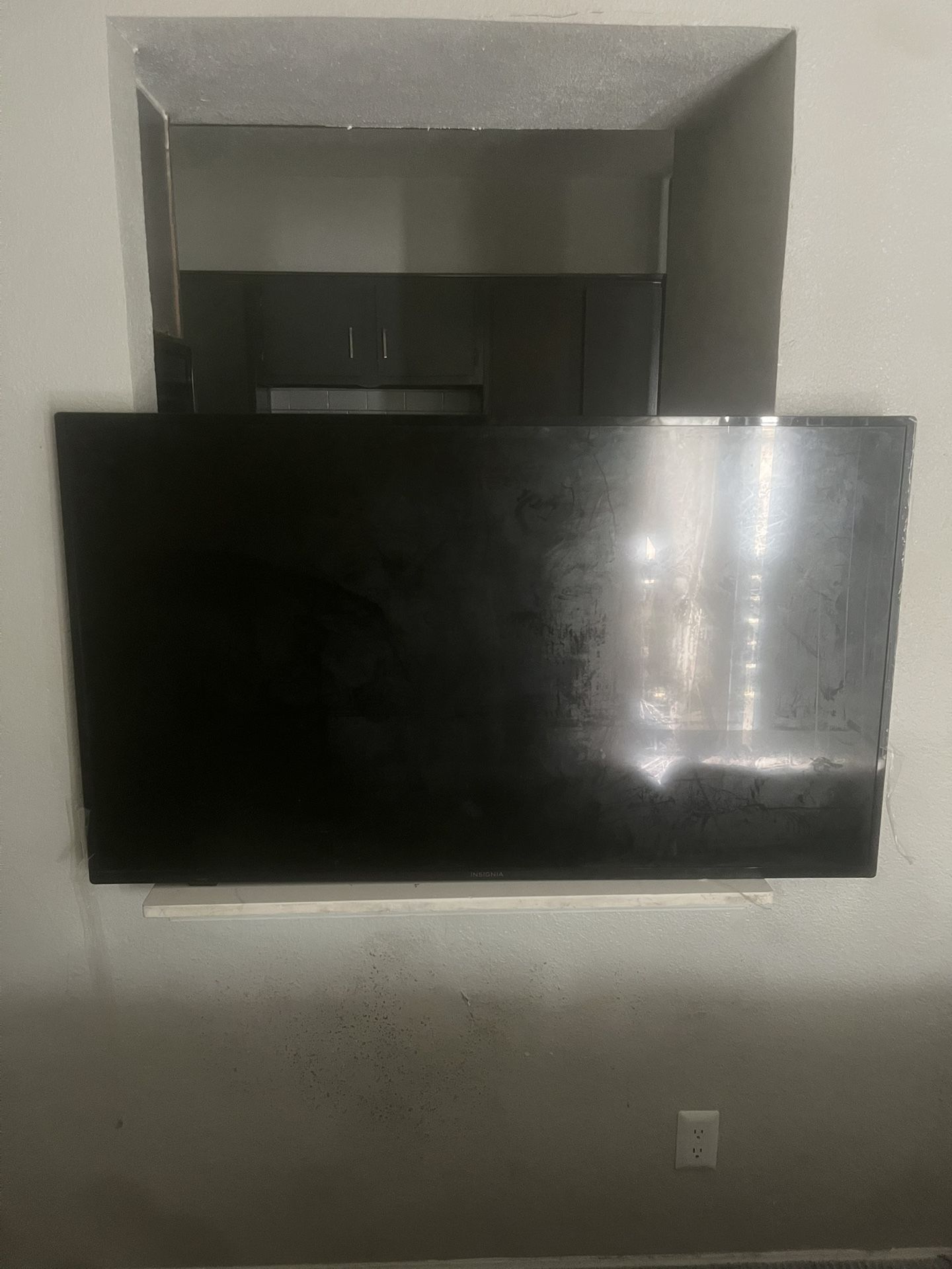 55’ Insignia Smart Tv With Fire stick 