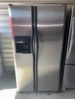 Frigidaire Stainless Steel Refrigerator And Freezer