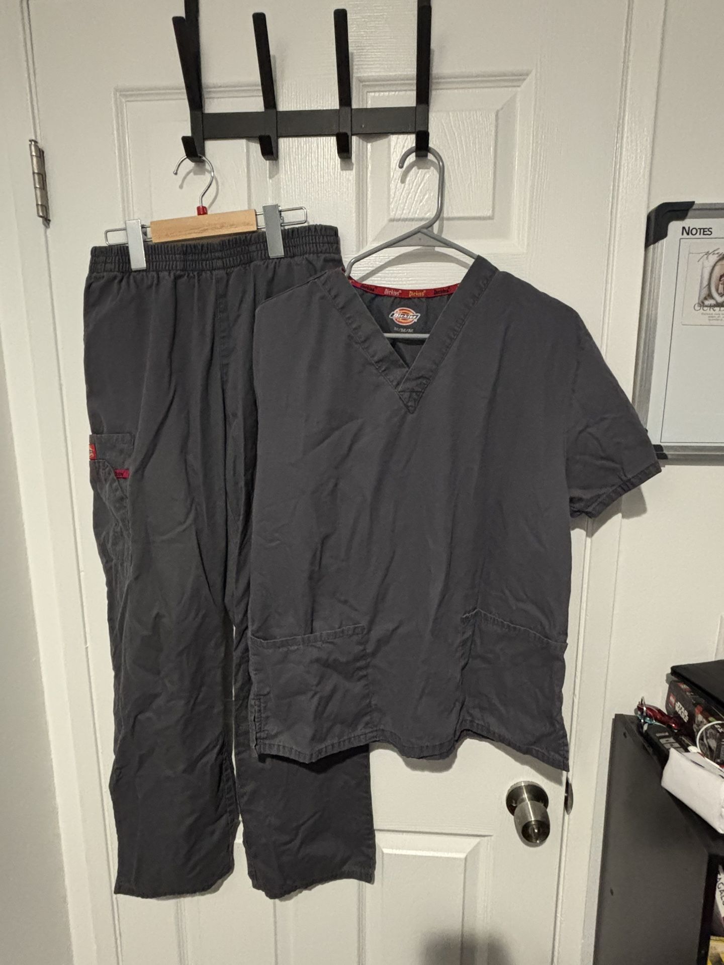 Dickies Scrubs