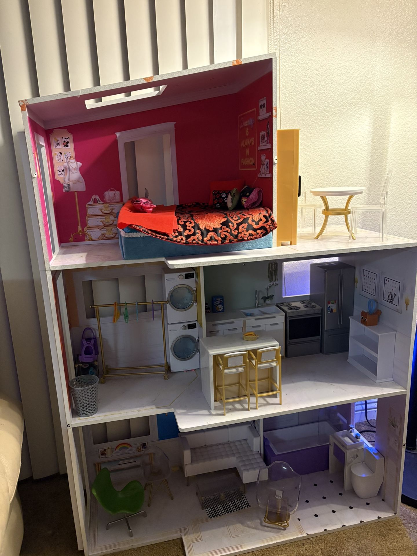 Rainbow High Doll House