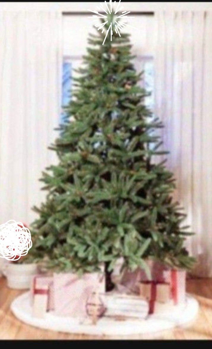 Like New Christmas Tree/Holiday Tree With Pinecone Decorations,All Products : American Fashion Style Bags On Sale