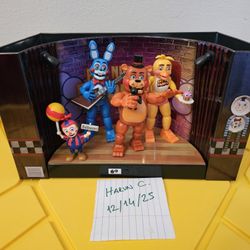 FNAF Light Up Characters On Stage Popcorn Bucket Regal Theaters