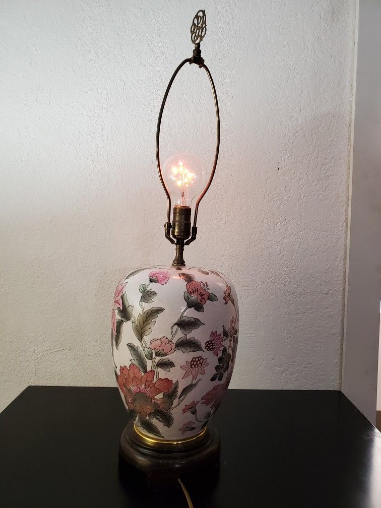 Asian Porcelain Ginger Jar Floral Lamp
