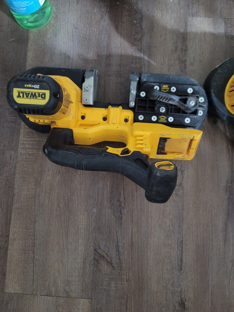 Dewalt Saw Band