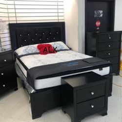 Brand New Queen Bedroom Set 4 Piece LED -