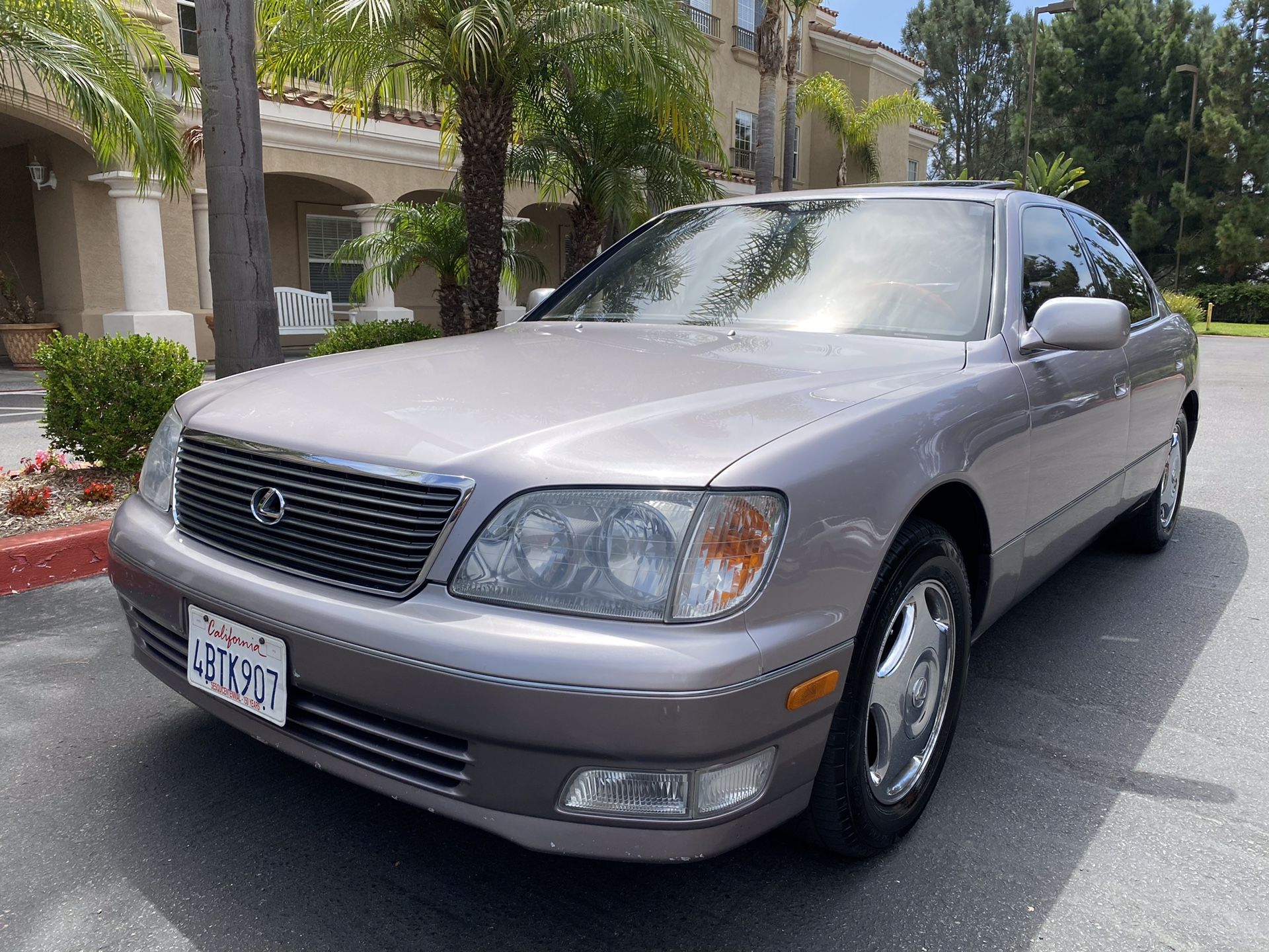 1998 Lexus LS 400