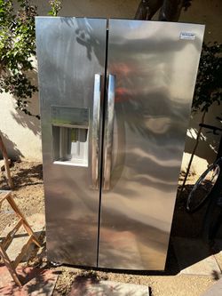 Frigidaire refrigerator freezer