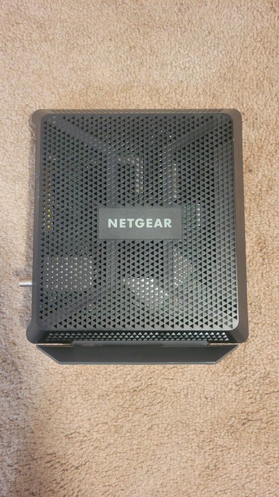 Netgear Modem/router (C7000v2)