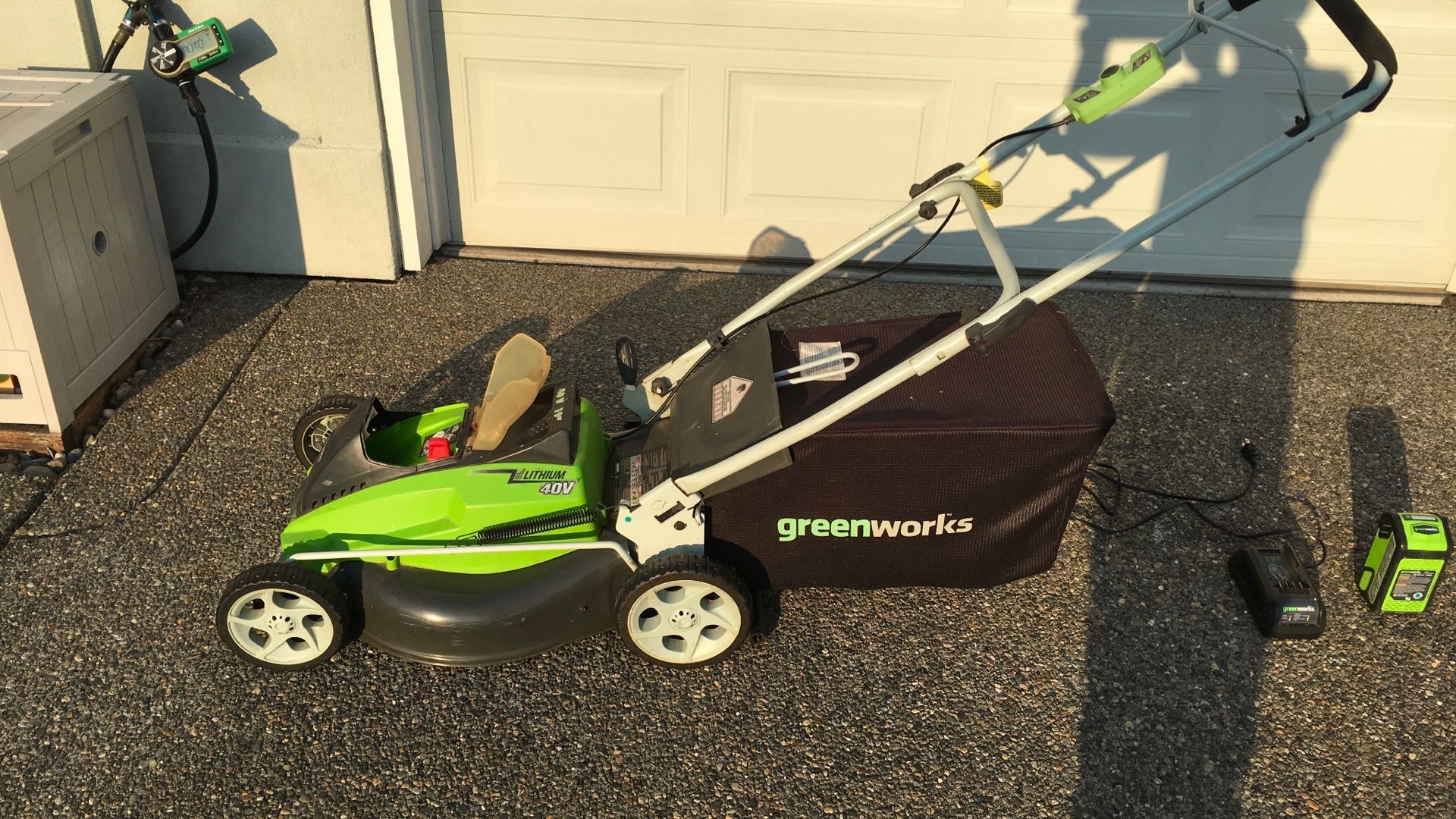 40v Greenworks Lawnmower