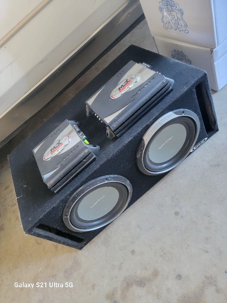 2 Amps 2 Subs And Box.