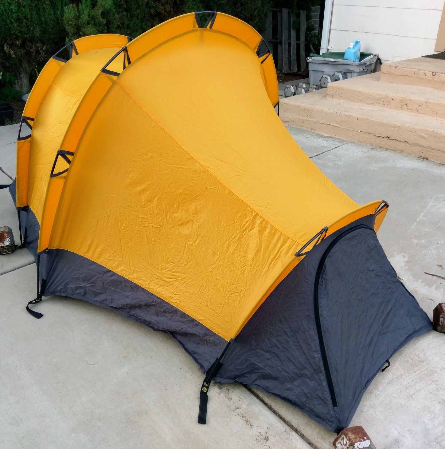 North Face Westwind Tent w/ vestibule sleeps 2, excellent condition.