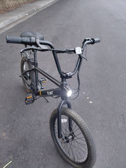 Electric bmx bike https://offerup.com/redirect/?o=RS5iaWtl