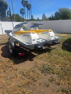 Trailer and seadoos