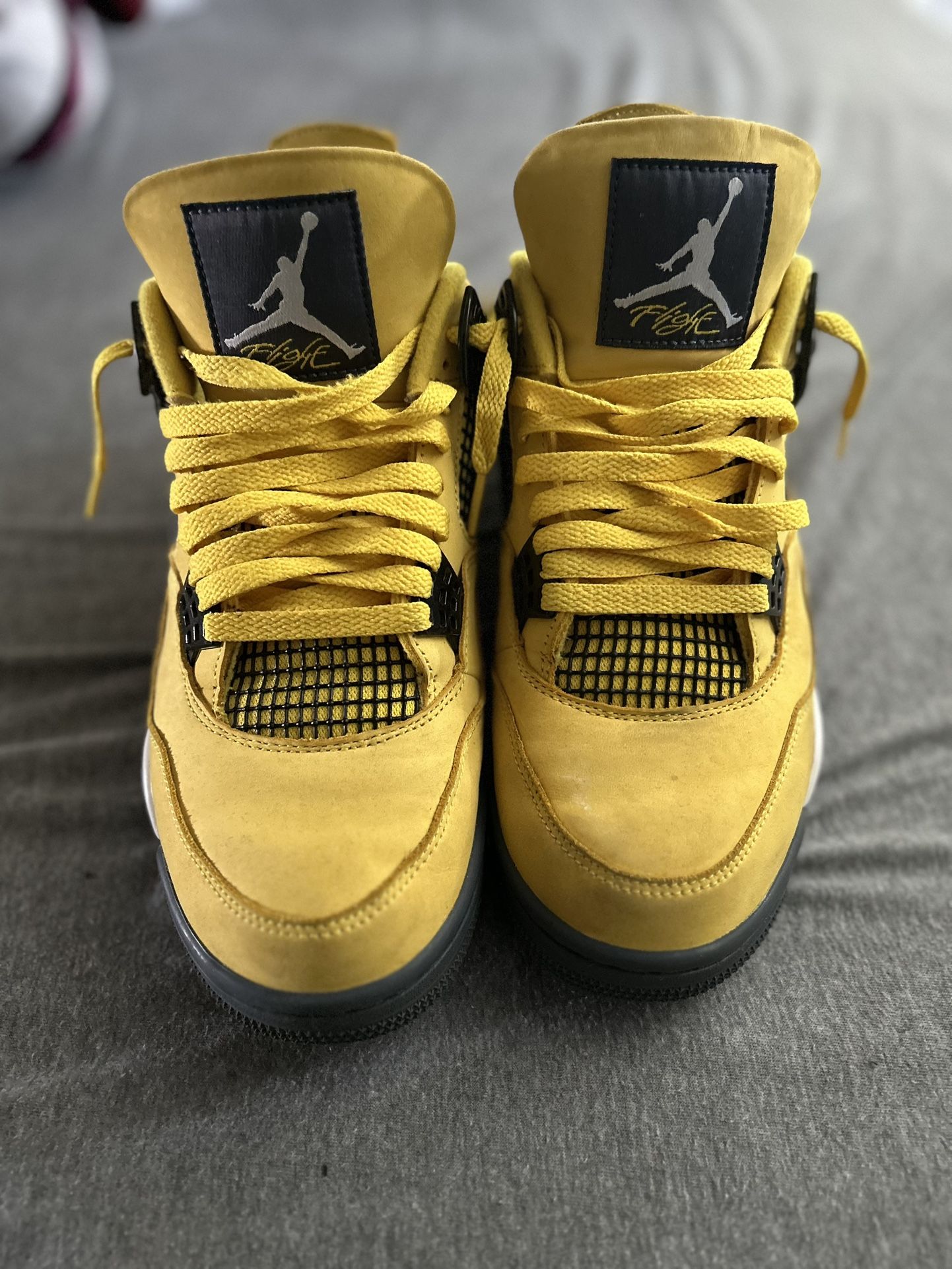 Jordan 4 Retro Lightning 