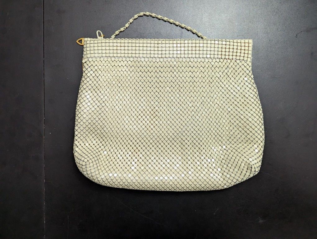 Vintage 1940s Creme Enamel Mesh Purse