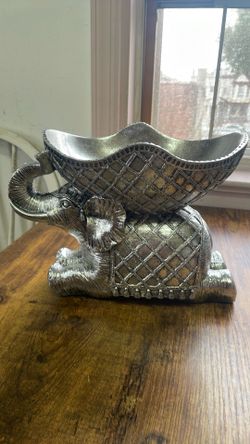 Sliver tone Elephant bowl