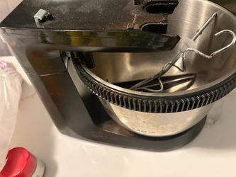 Stand Mixer with Stainless Steel Bowl