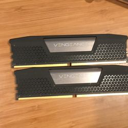 Corsair Vengeance  DdR5 ram 32gb *2 5200 mhz