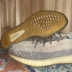 Size 9.5 - adidas Yeezy Boost 350 V2 Ash Pearl