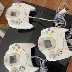 Dreamcast controllers