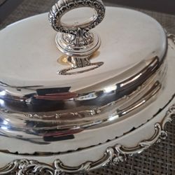 Gorgeous STERLING SILVER Covered Serving Dish**Mint Condition **773 GRAMS TOTAL** PRICED 23%  BACK OF MELT **&  💯 % FIRM!!