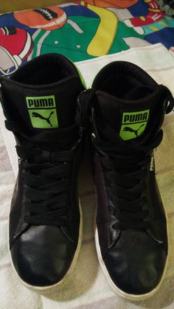 PUMAS SHOES MANS SIZE 12