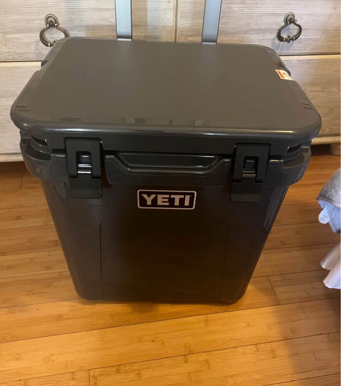 Yeti~Roadie~48~Ice~Cooler