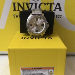 Invicta Speedway Men’s Watch Quartz 46mm