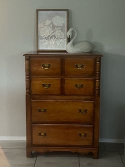 Vintage  4 Drawer Chest of Drawers