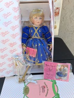 Porcelain Doll Blessed Angel! Muñeca de Porcelana!Good Condition/Buenas Condiciones!