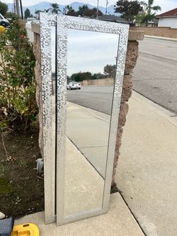 Floor mirrors