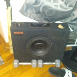 2 10inch Kicker Box W 2 10 In. Memphis  Subs