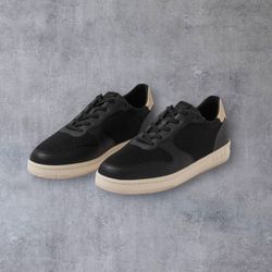 Vuori x Clae Malone Lite Shoe Black Microsuede Sneaker Men’s 6.5 Women’s 8 Limited Edition 