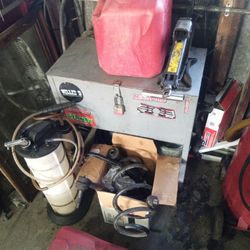 90s Small Tool Box