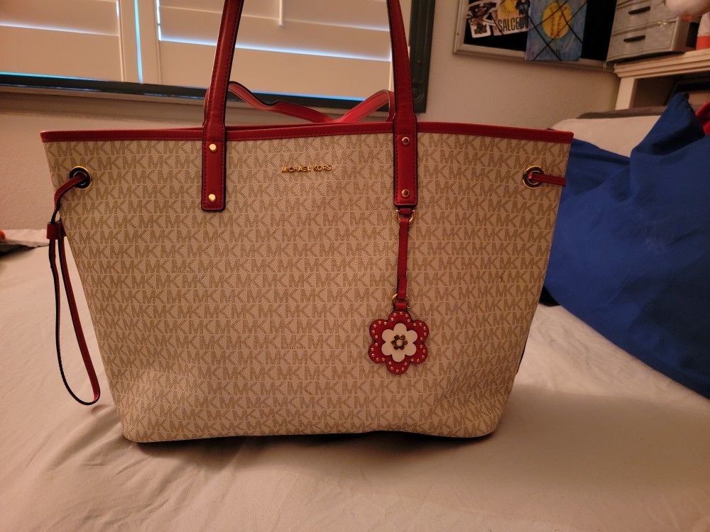 MK Purse
