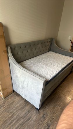 Day bed