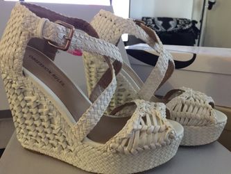 Obsession Rules Woven White Wedge Platform Heels Size 8 Retail $125